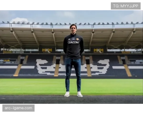 赫尔城MKM球场启动重大升级计划，助推足球事业发展