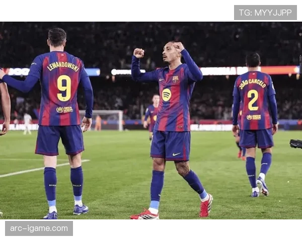 西甲争冠格局混乱：攻防失衡加剧夺冠悬念