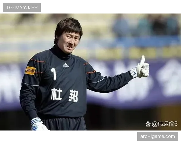 拉菲尼亚防守端表现稳健,数据印证其成球队防线坚实盾牌 拉菲尼亚防守端表现稳健,数据印证其成球队防线坚实盾牌