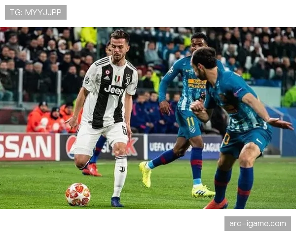 西甲皇马中场控制