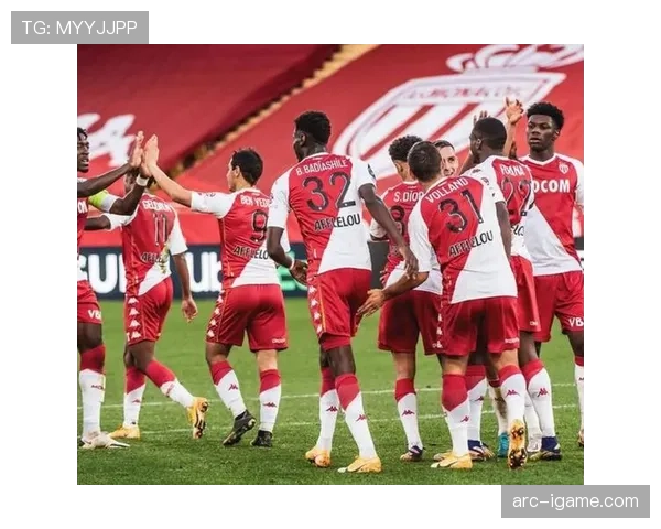 拜仁国内霸主地位松动,对联赛竞争格局带来关键变化 拜仁国内霸主地位松动,对联赛竞争格局带来关键变化