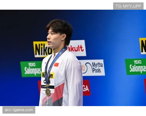 覃海洋的生活像豪华广告，刷完我这工资条尴尬到不行